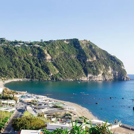 Bilocale Sul Lungomare Di Forio D'ischia - Serpico Sea & Apartment