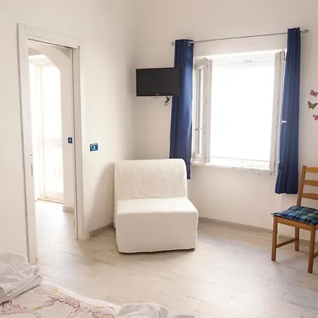 Apartment Bilocale Sul Lungomare Di Forio D'ischia - Serpico Sea & Forio (Isola d'Ischia)